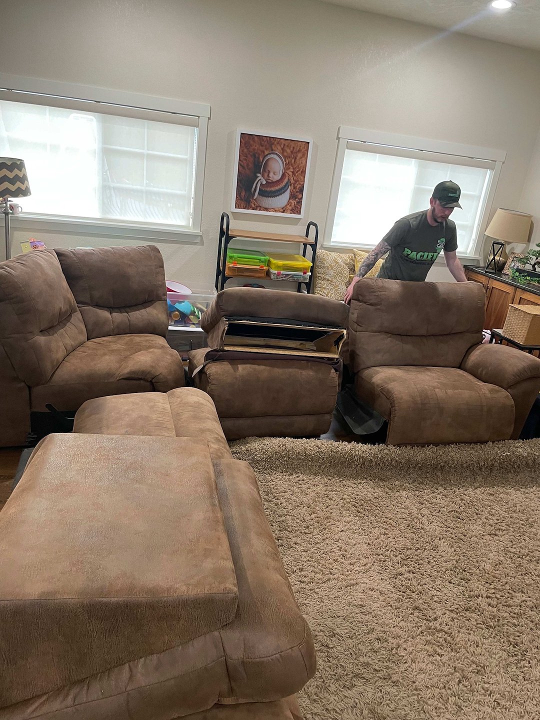 Couch Delivery and Couch Removal in Clarkston, WA